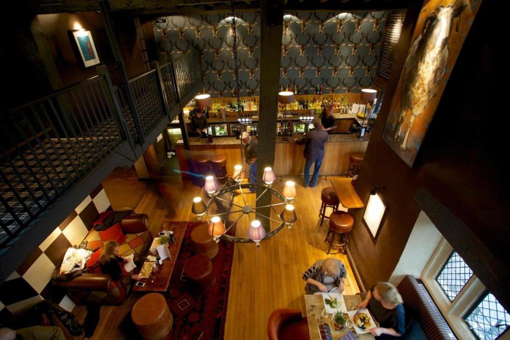 The Broadway Hotel Extérieur photo