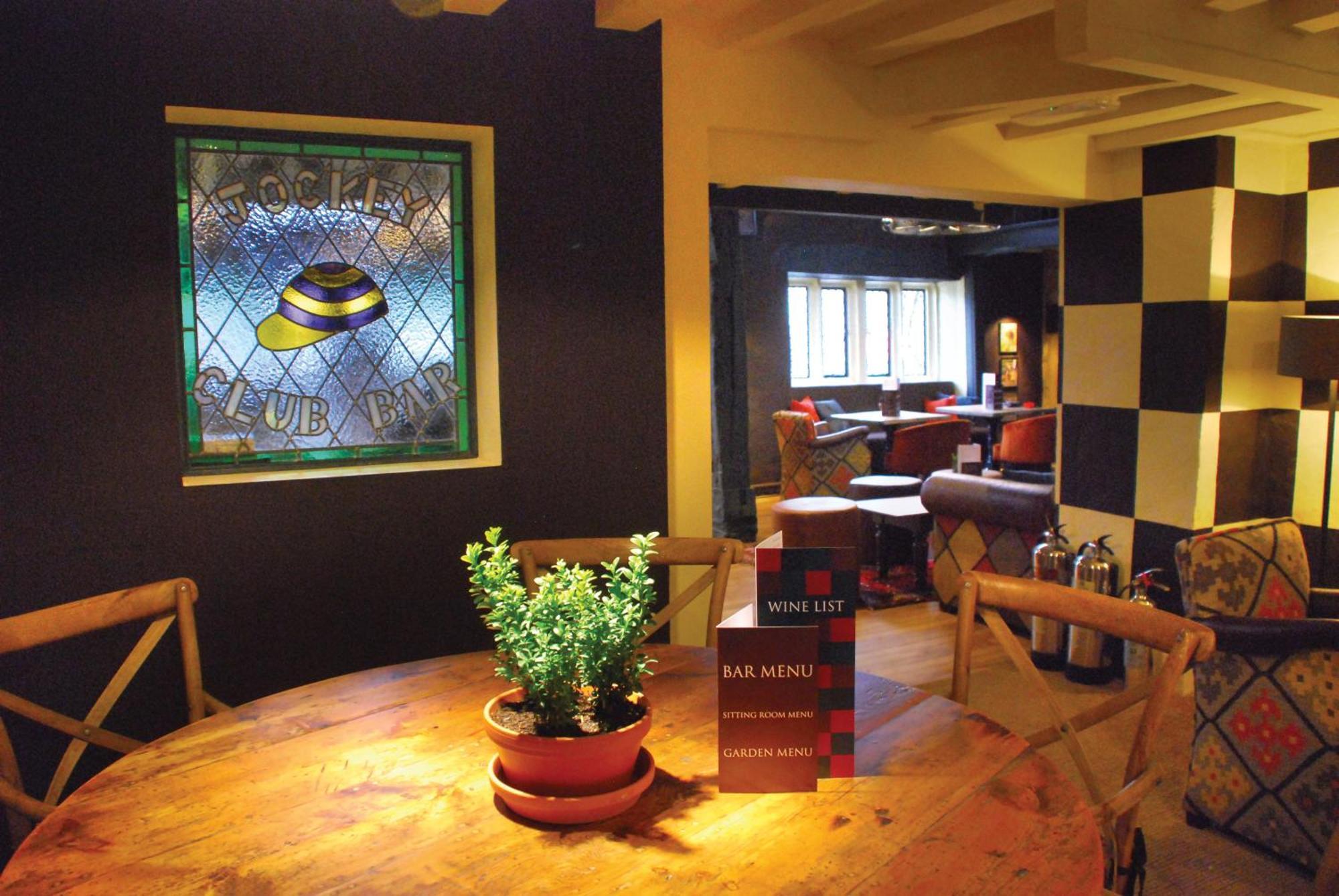 The Broadway Hotel Extérieur photo
