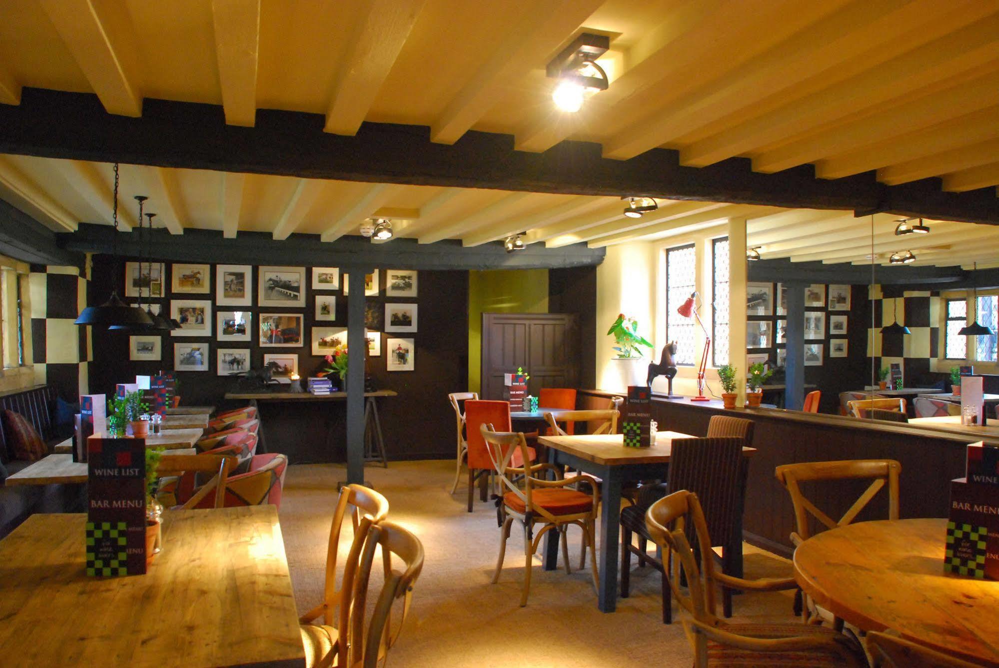 The Broadway Hotel Extérieur photo