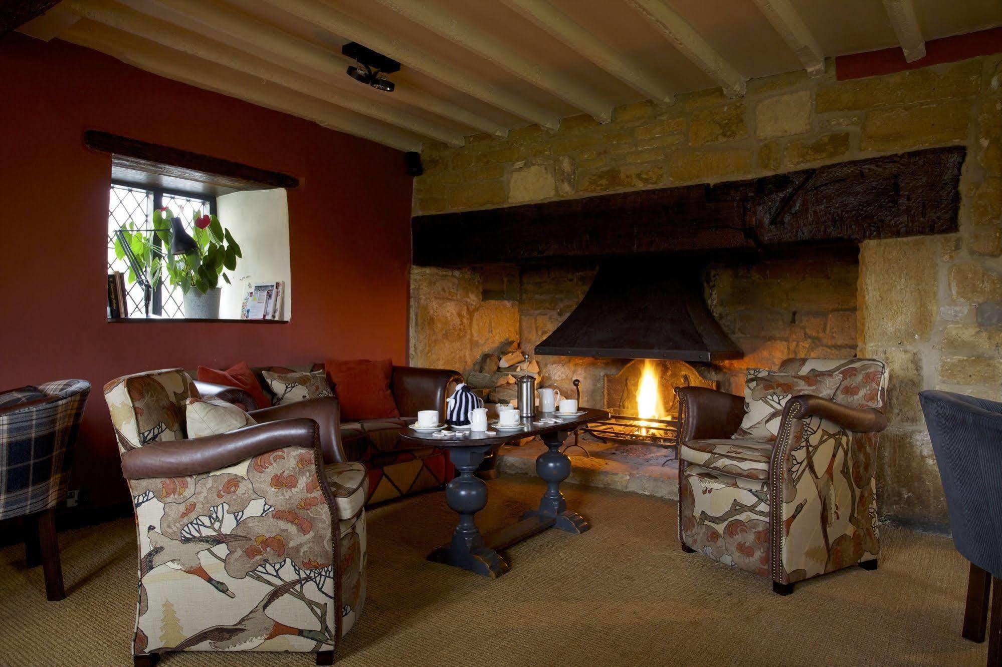 The Broadway Hotel Extérieur photo
